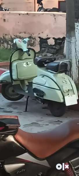 Olx bajaj chetak hotsell