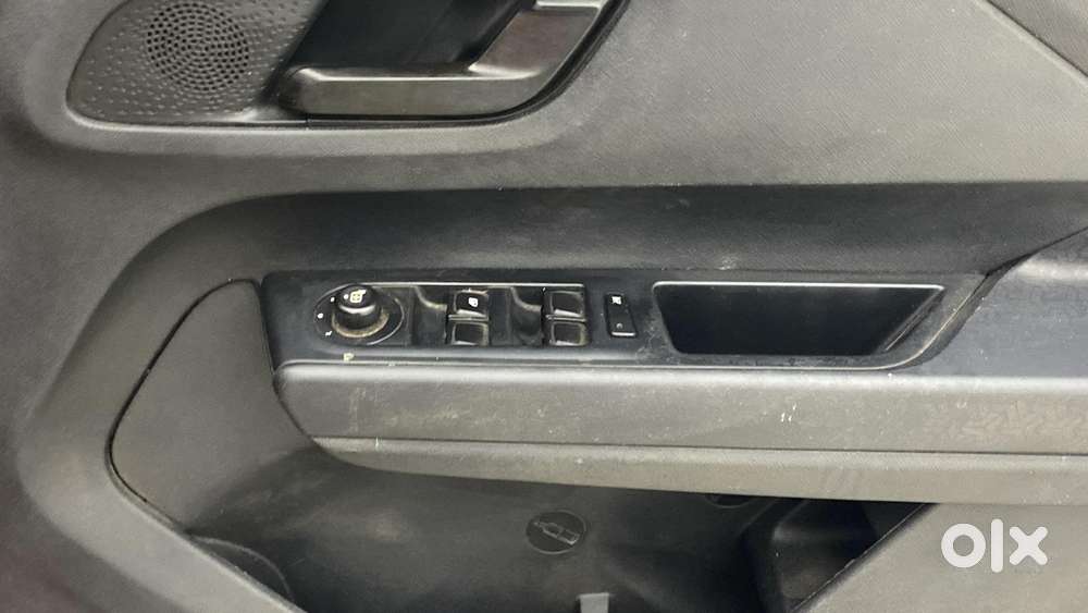 Tata Punch Camo Adventure Mt, 2022, Petrol
