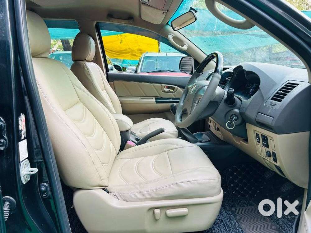 Toyota Fortuner 2011-2016 4x2 Manual, 2013, Diesel