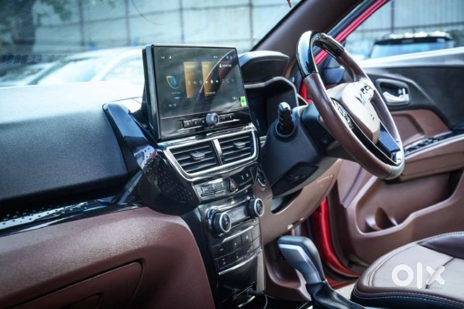 Mahindra Xuv 3xo Ax5l 1.2 Petrol At, 2024, Petrol