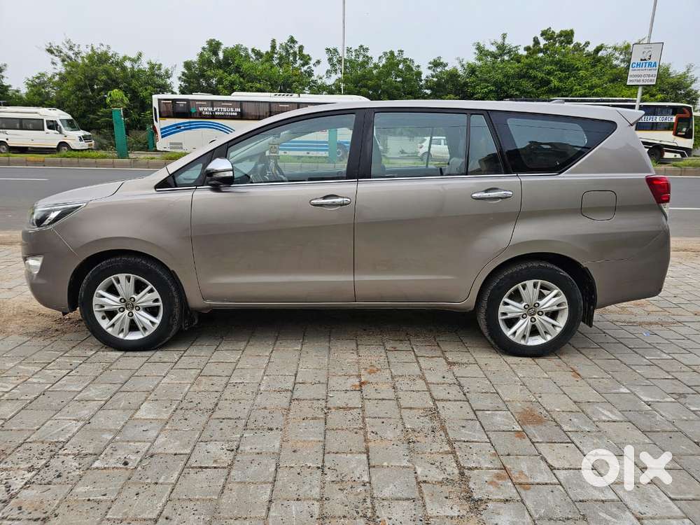 Toyota Innova Crysta 2.8 Z, 2016, Diesel