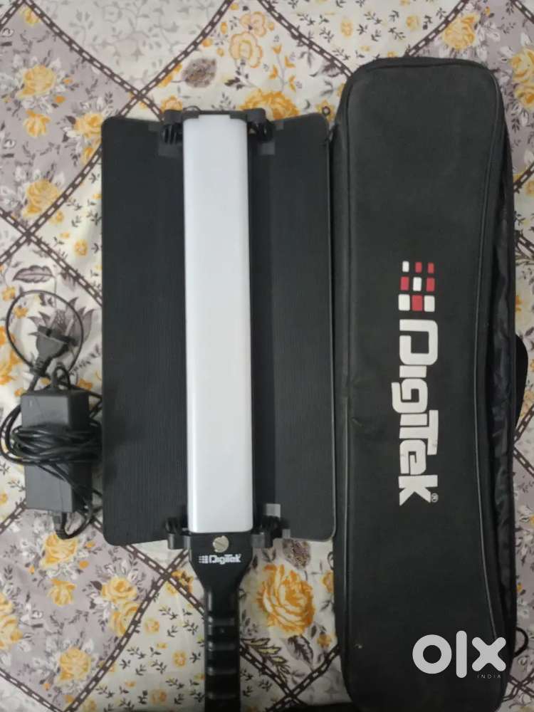DIGITEK DSL-25W RGB PORTABLE STICK LIGHT