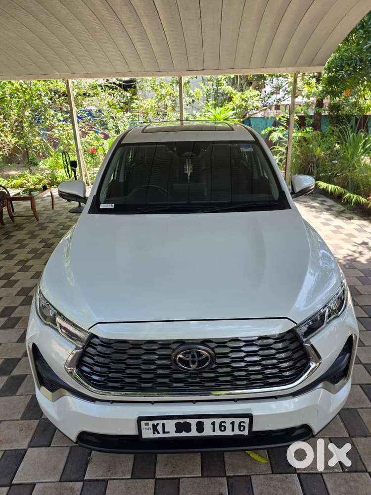 Toyota Innova Hycross 2.0 Zx (o) Hybrid 7 Str, 2025, Petrol