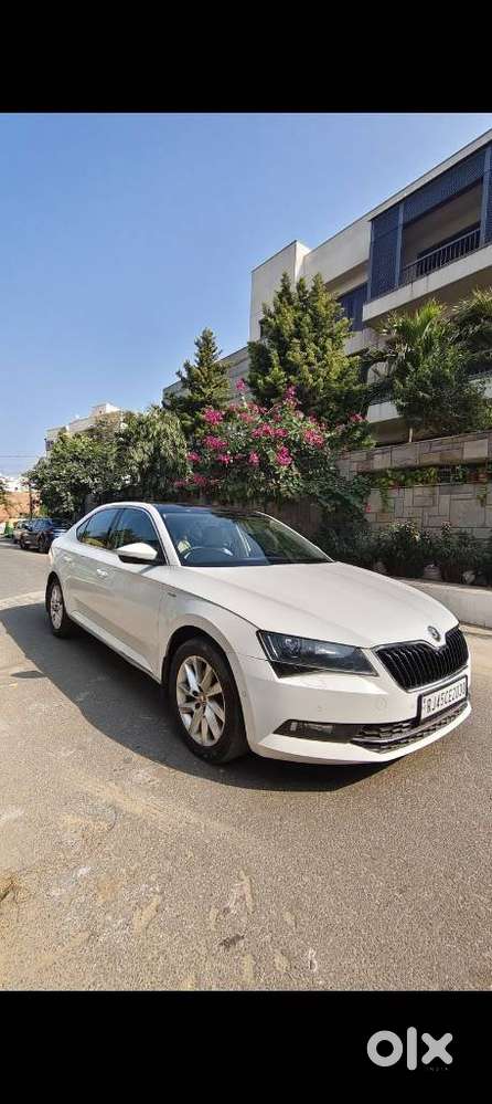 Skoda Superb L&k 2.0 Tdi At, 2018, Diesel