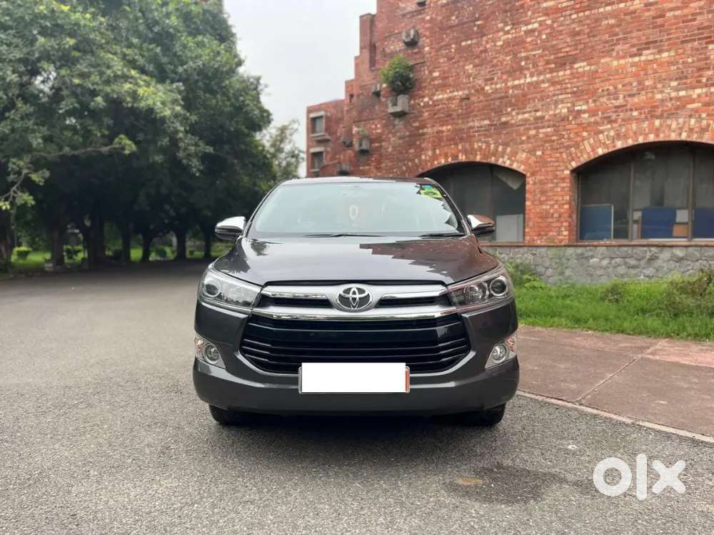 Toyota Innova Crysta 2018 Petrol 1st