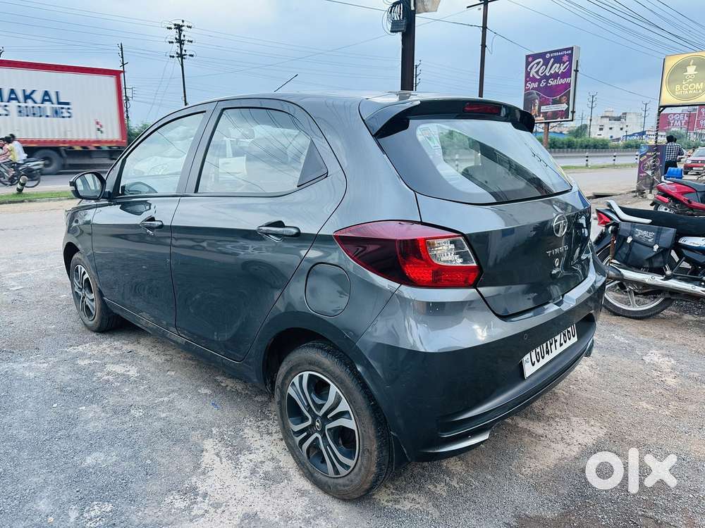 Tata Tiago 1.2 Revotron Xt (o), 2023, Petrol