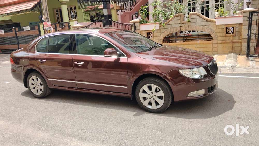 Skoda Superb 1.8 Elegance Tsi At, 2011, Petrol