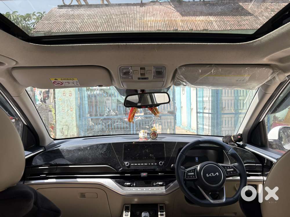 Kia Carens 1.5 Luxury Plus Turbo Dct 7 Str, 2023, Petrol