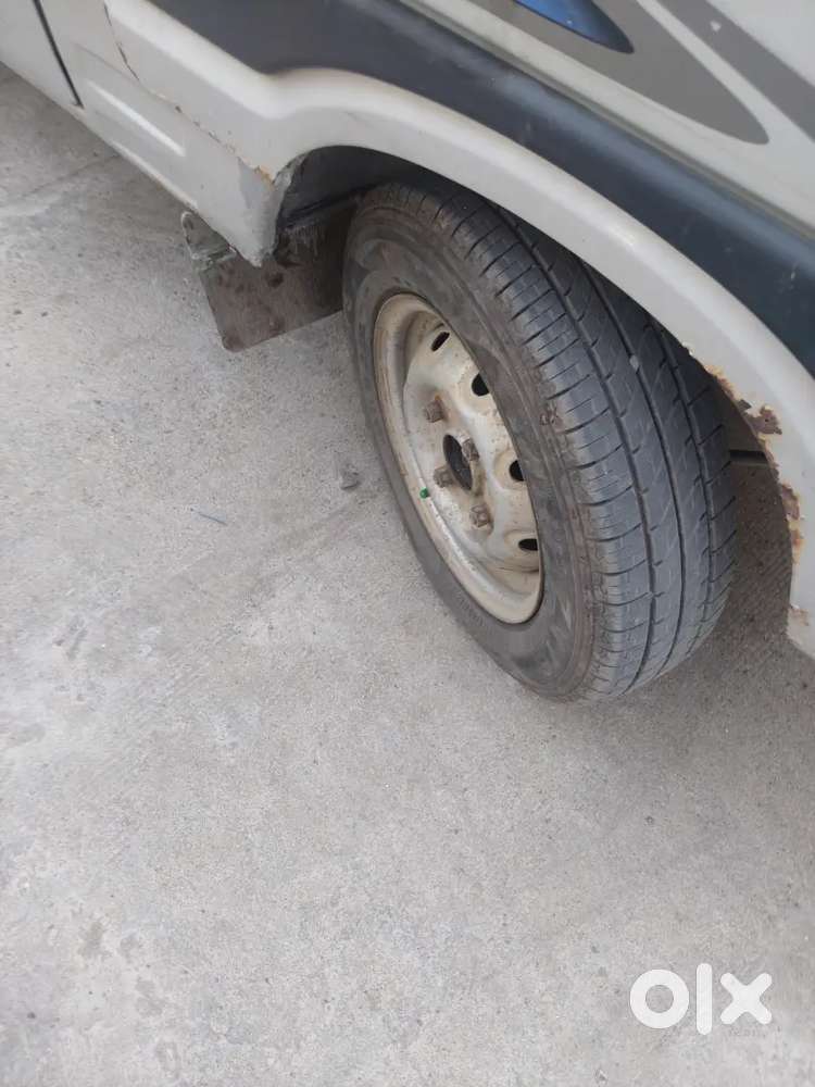 Maruti Suzuki Omni 2011 Tyre New Paper Khali