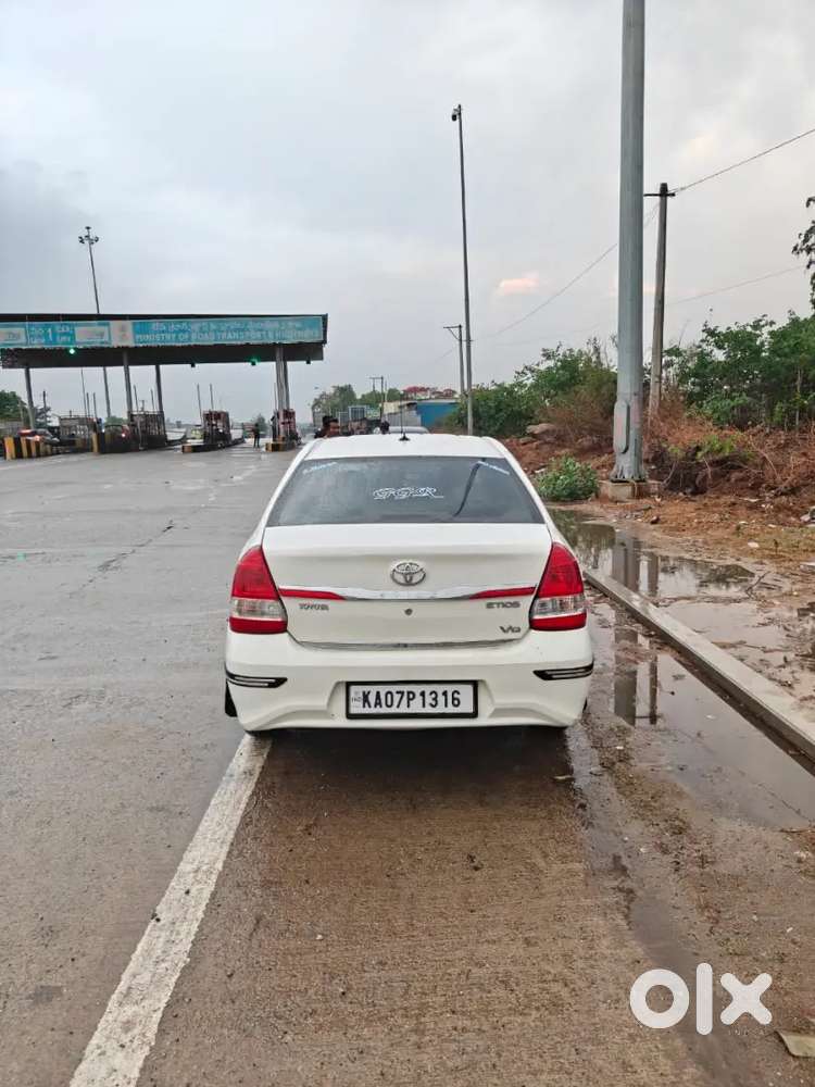 Toyota Etios 2013 Diesel 130000 Km Driven