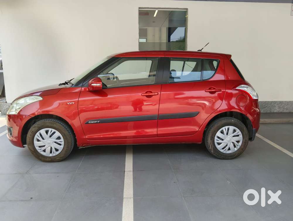 Maruti Suzuki Swift Vxi + Manual, 2013, Petrol