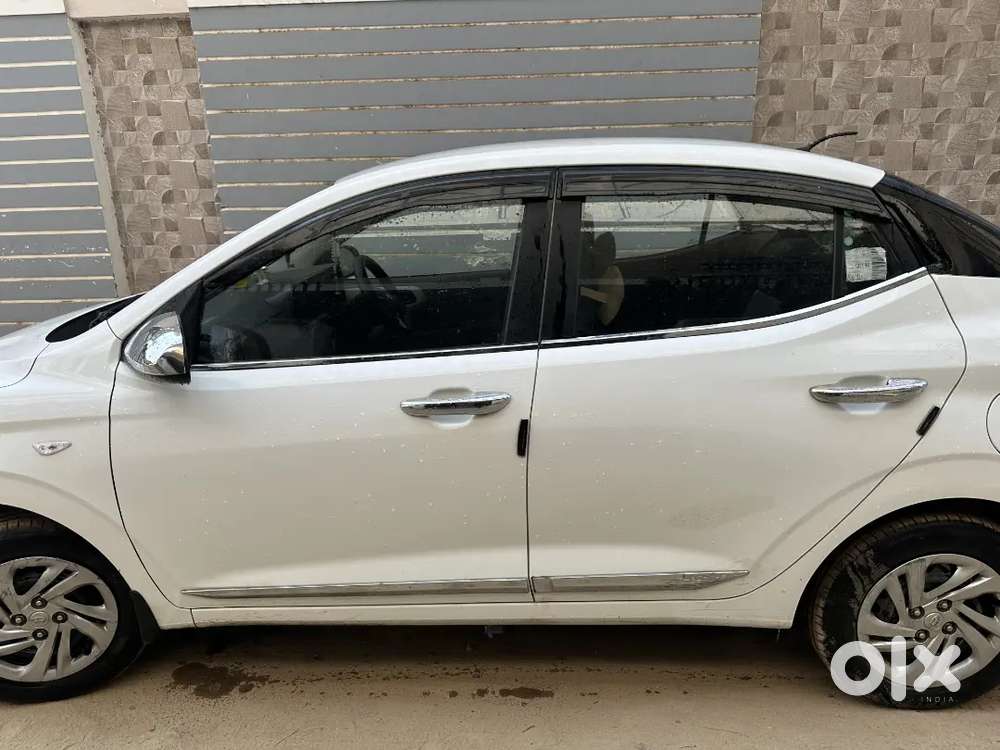 Hyundai Aura 2022 Cng & Hybrids Well Maintained