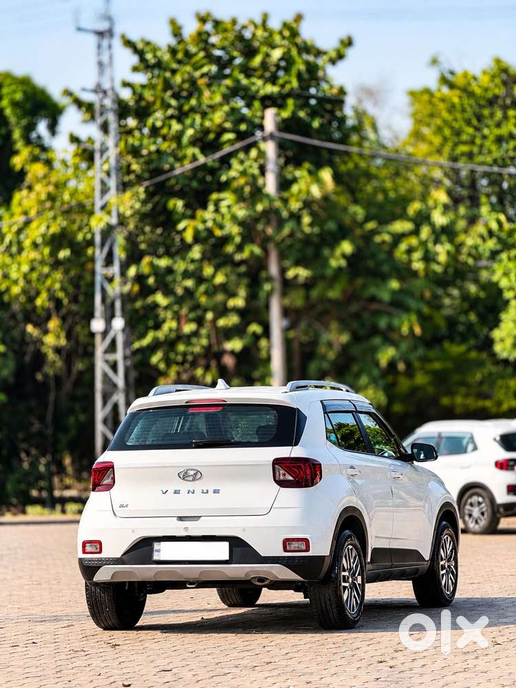 Hyundai Venue Sx Mt, 2021, Diesel