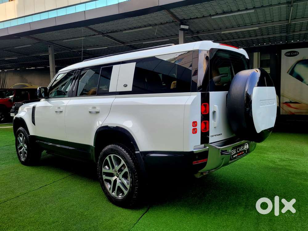 Land Rover Defender 3.0 L 130 Hse, 2023, Diesel