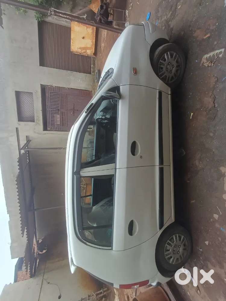 Hyundai New Santro 2013 Petrol Variant