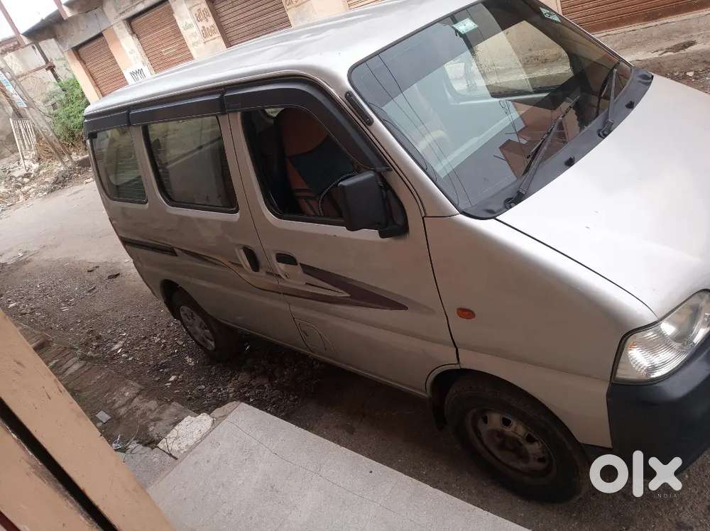 Maruti Suzuki Eeco 2011 Cng & Hybrids100101km Driven