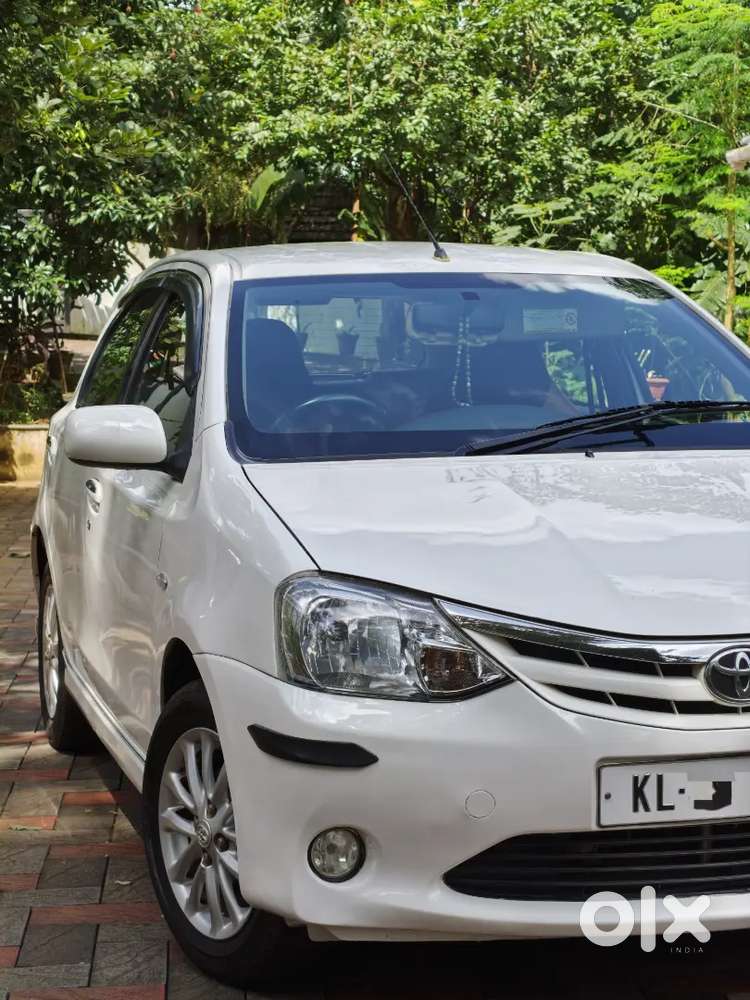 Toyota Etios Liva Vx (petrol)