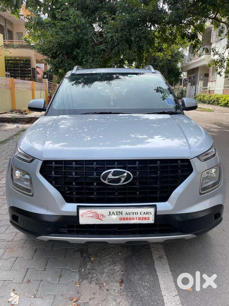 Hyundai Venue S 1.2 Petrol, 2022, Petrol