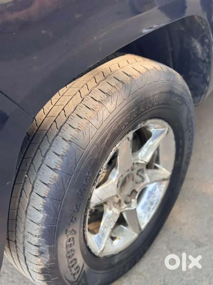 Mahindra Tuv 300 2018 Diesel Well Maintained