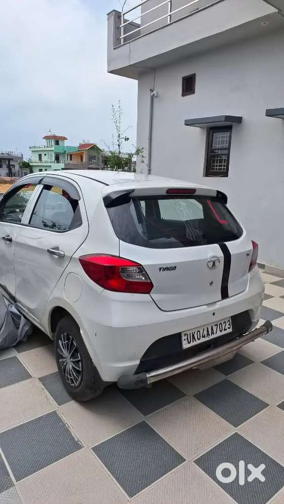 Tata Tiago Revotron 2018