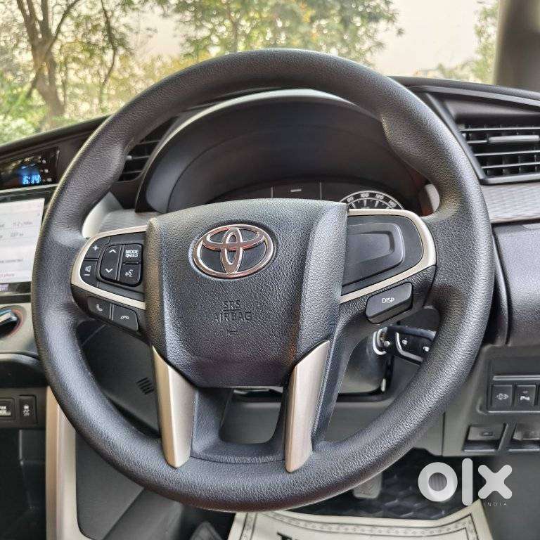Toyota Innova Crysta 2.4 G Mt 7 Str, 2023, Diesel