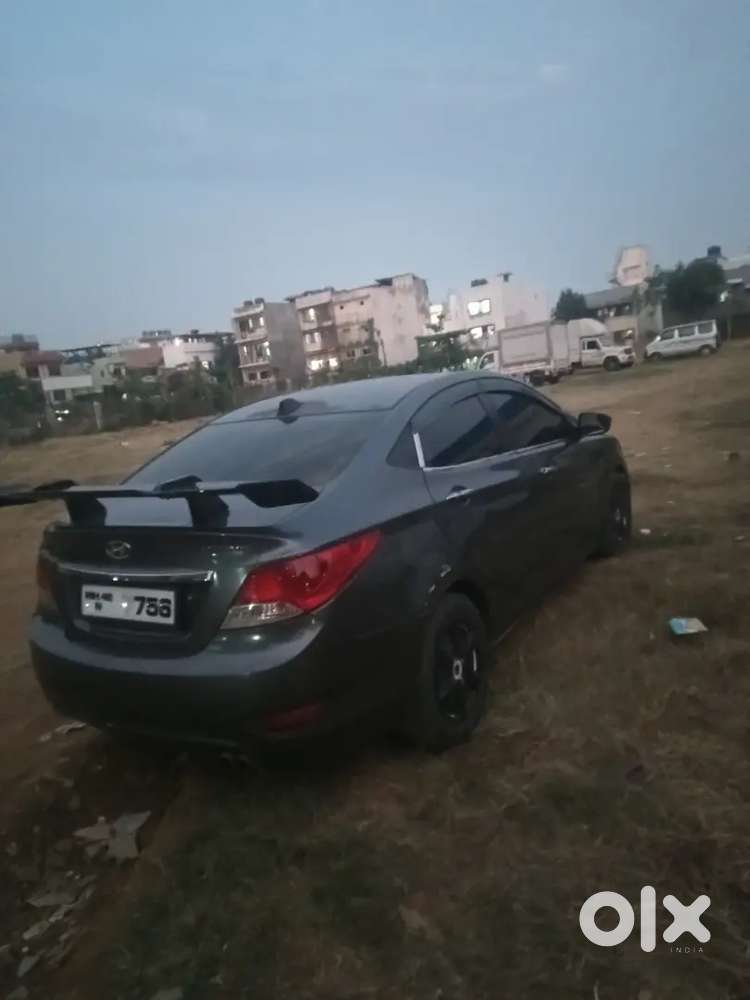 Hyundai Verna 1.6 2012 Manual