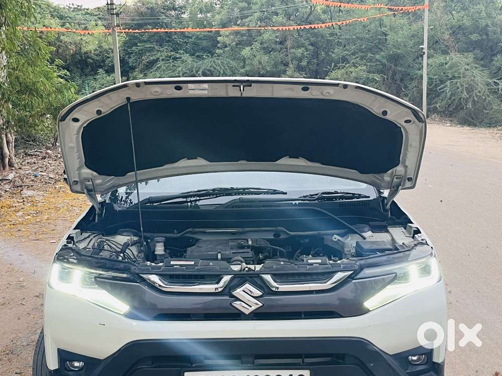 Maruti Suzuki Brezza, 2023, Petrol