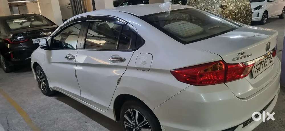 Honda City 2017 Petrol Automatic  Well Maintained.