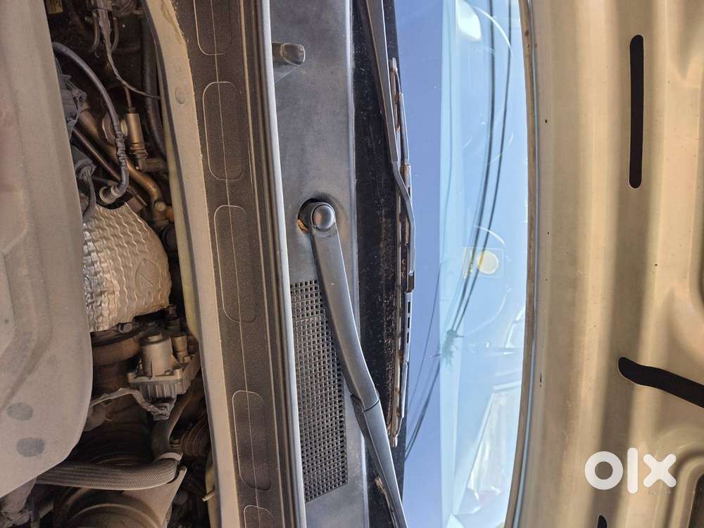 +7 Hyundai Venue Price - Images, Colours & Reviews - Carwalethe Hyu