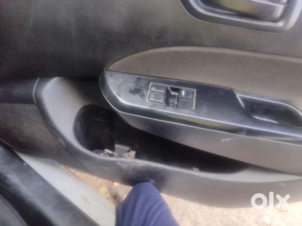 Maruti Suzuki Swift 2015