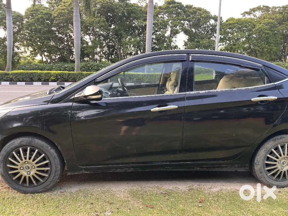 Hyundai Verna 1.6 S 2012