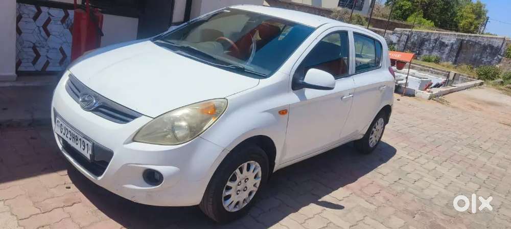 I20 Good Condition+ Service Record+ New Tyre+ New Passing 2030