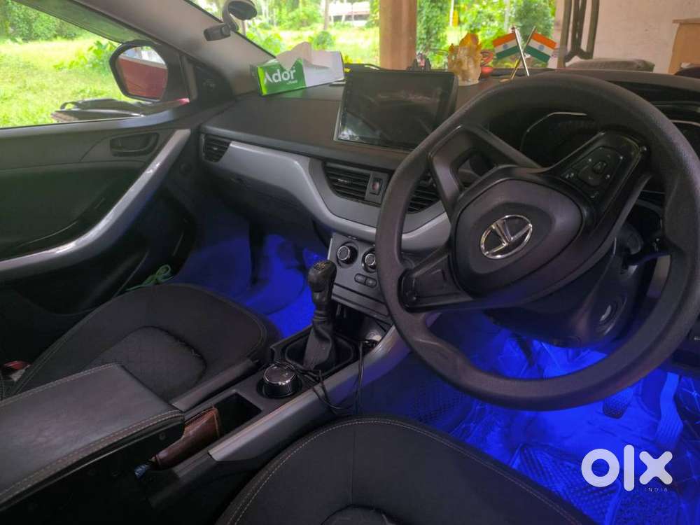 Nexon Petrol Manual 2020 Ending,  Single Owner 73000 Kms Run