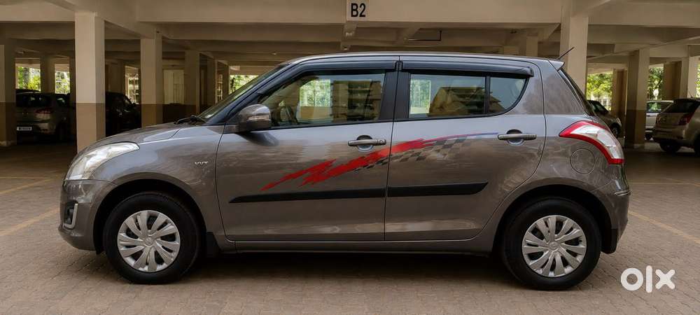 Maruti Suzuki Swift 1.2 Vxi (o), 2015, Petrol