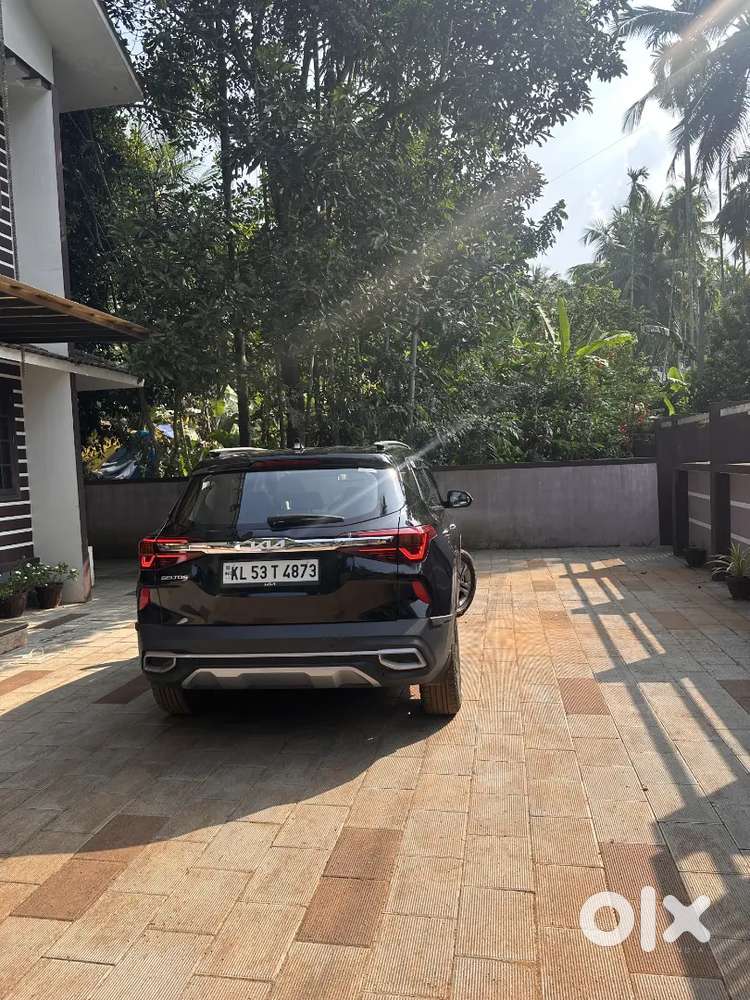 Single Owner Black Kia Seltos