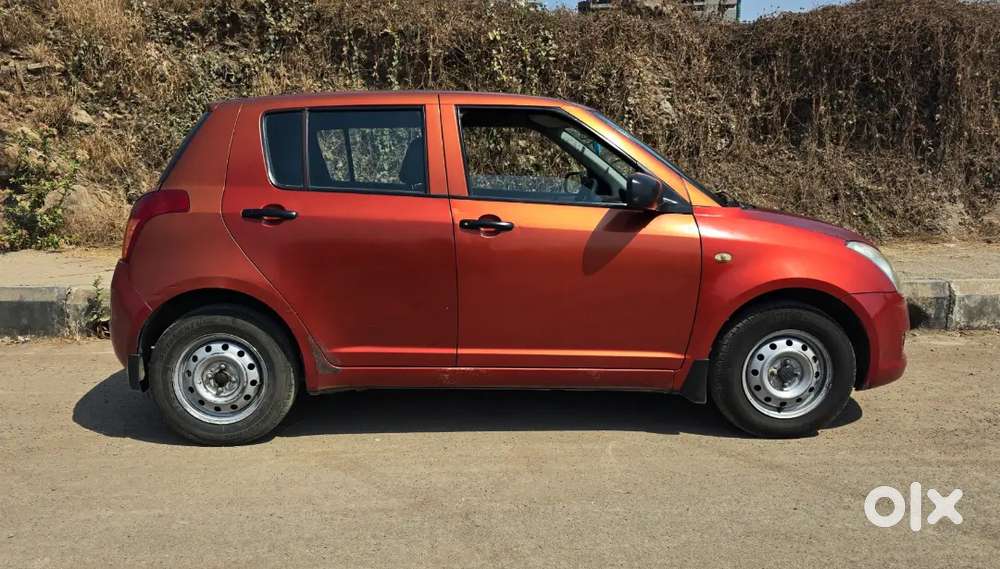 Maruti Suzuki Swift 2009 Petrol 110000 Km Driven