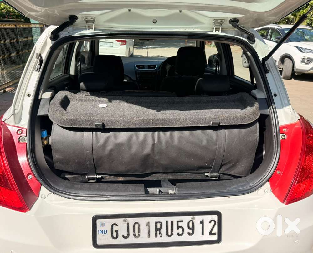 Maruti Suzuki Swift Vxi Abs Bsiv, 2016, Cng & Hybrids