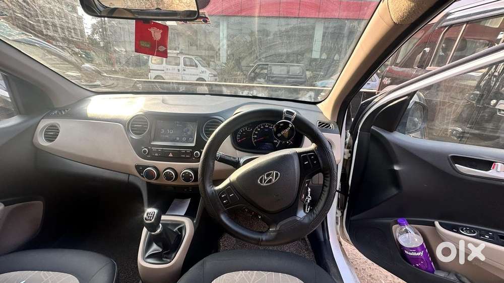 Hyundai Grand I10 Petrol Manual Sportz 2017