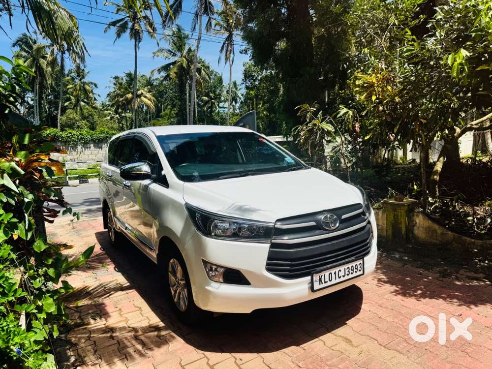 2018 Crysta G  8 Seater  Kerala Registration Without  Accident Car