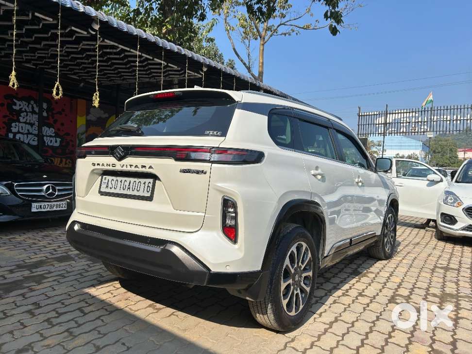 Maruti Suzuki Grand Vitara Smart Hybrid Alpha, 2024, Petrol