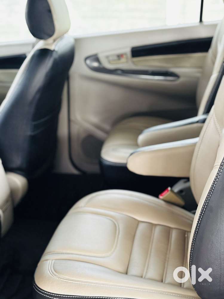 Toyota Innova 2.5 G (diesel) 7 Seater, 2015, Diesel