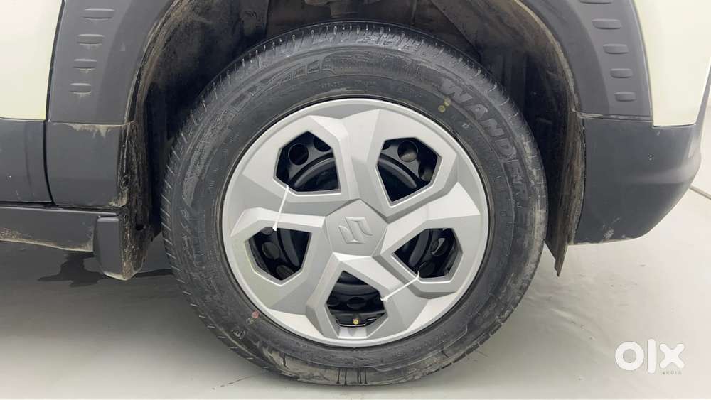 Maruti Suzuki Vitara Brezza 1.5 Zxi Plus At Dual Tone, 2023, Petrol