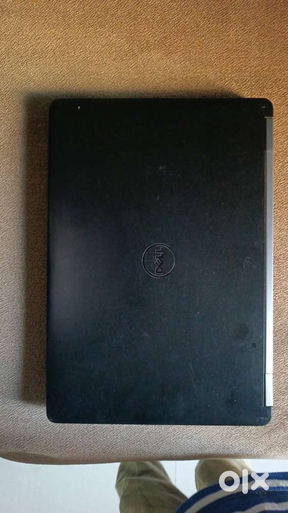 Dell Latitude E5570.
