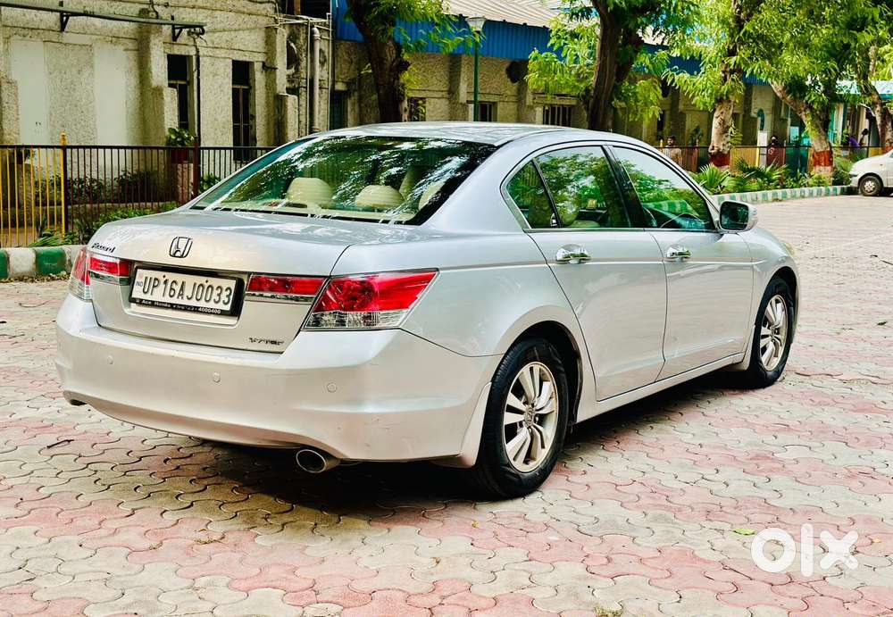 Honda Accord 2.4 Manual, 2012, Petrol