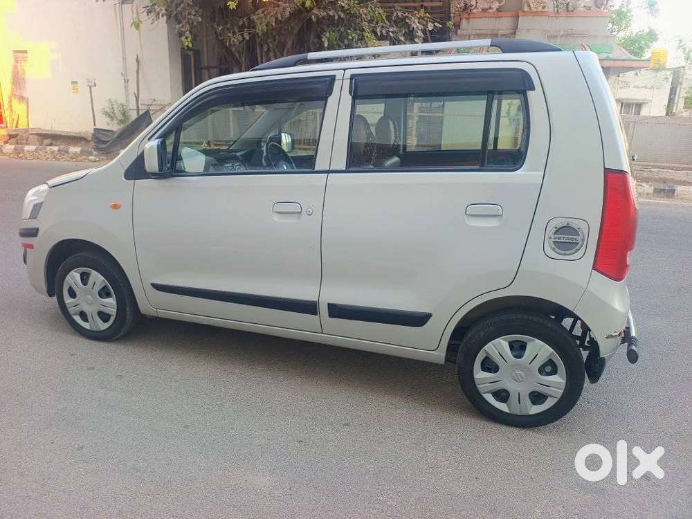 Maruti Suzuki Wagon R Vxi Optional, 2017, Petrol