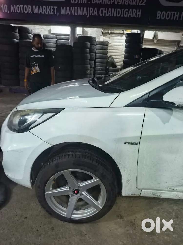 Hyundai Verna 1.6 Sx Crdi 2012 Diesel Manual
