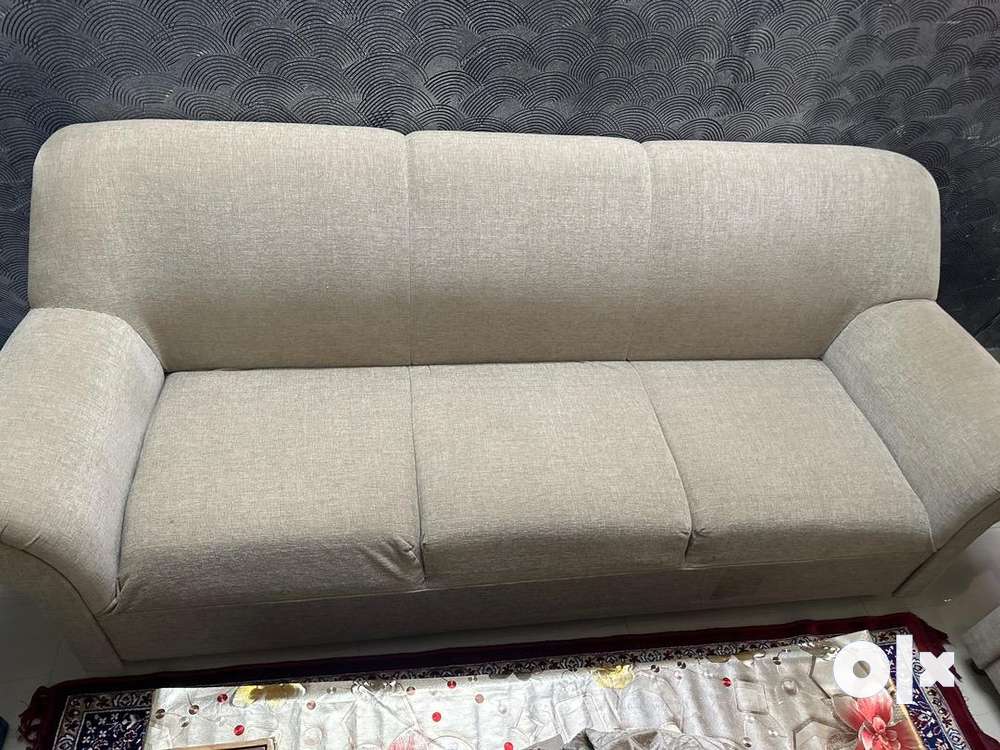 Used sofa deals for sale olx