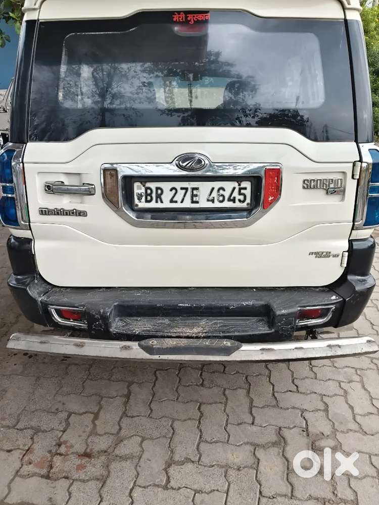 Mahindra Scorpio Classic 2015 Diesel Manual 9 Str