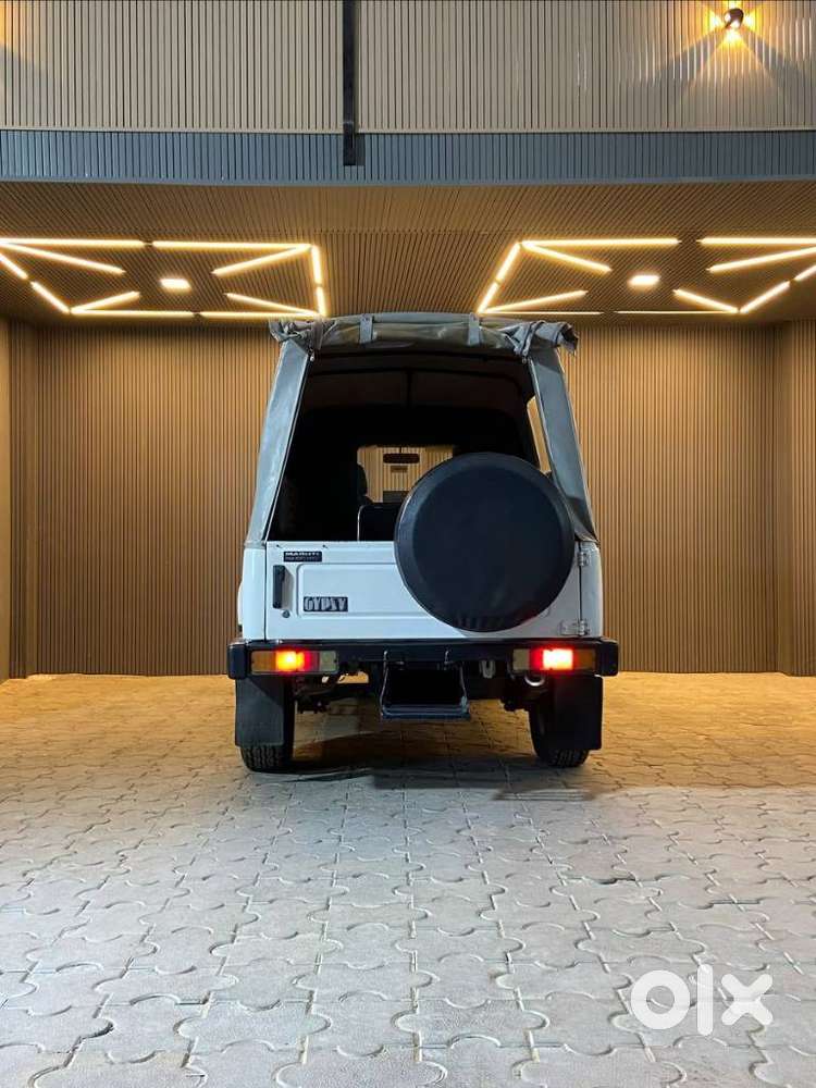 Maruti Suzuki Gypsy King St 4x4, 2004, Petrol