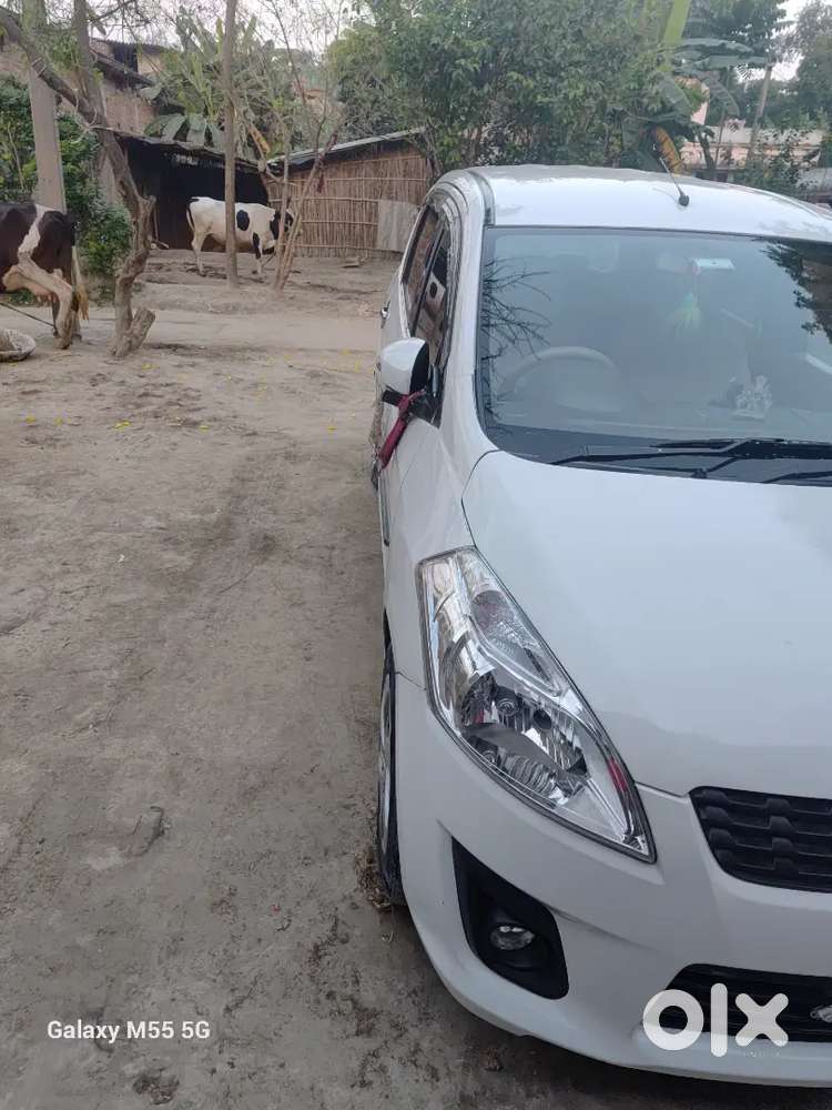 Gari Bahut Acha H Gari  Kich Paisa Ka Jarurat Ke Liea Bik Rha H